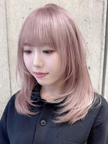 サンク 原宿 表参道(cinq) 顔周りレイヤーくびれミディアムレイヤーカットピンクベージュ