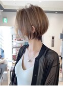 30代40代50代大人ショート髪型丸顔前髪なし似合わせ 安