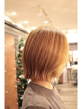 シャンプー(Shampoo) センター分け切りっぱなしボブ