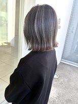 ヒビカ(HIBIKA) ハイライトで魅せるボブスタイル