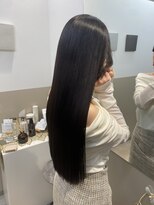シュヴーブリヤン(cheveux brillants)&nbsp;「再現性100%の艶髪」くせ・うねり・広がりが気になる暗髪ロング
