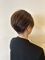 Maison ushiwakamaru 沼津駅北口店【メゾンウシワカマル ヌマズエキキタグチテン】&nbsp;扱いやすい大人ショート／後ろ姿美人