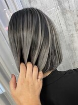 ロウル 池袋(LOWRL)&nbsp;ダークパープル/ナチュラルショート/ミルクブラウン/夏/池袋