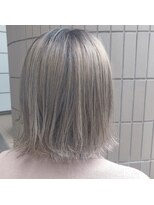 モードケイズ 阿倍野店(MODE K’s) ホワイトシルバー