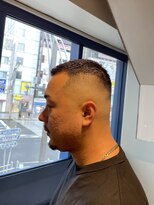 ミリオンバックス 上野(Million Bucks) 長め坊主フェード