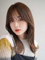 マセナ(Masena)&nbsp;ミディアムカット×ひし形くびれ×前髪あり20代30代40代