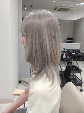ハイストリートヘア(High street Hair) ライトグレージュ