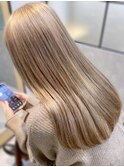 20代30代ロングストレート肩ラインダブルカラーブロンドカラー
