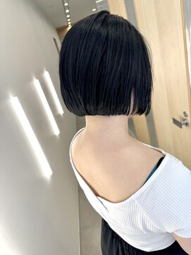 リノア 鵠沼海岸(LINOA) デザインカラー/レイヤーカット/ウェットヘア/オリーブベージュ