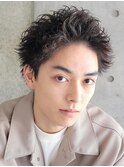 スパイキーショートビジネスショートツイストパーマ刈り上げ30代