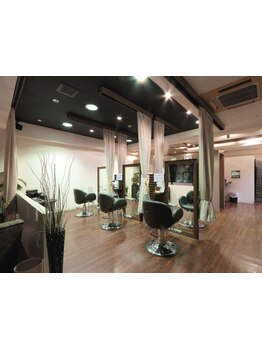 【泉大津駅】半個室の施術スペースで周りの目が気にならない♪あなただけの空間で理想のスタイルを実現！