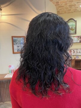 アルファレイズトロワ(alphareiz trois) ウルフパーマ/ウェーブパーマ/ミディアムパーマ