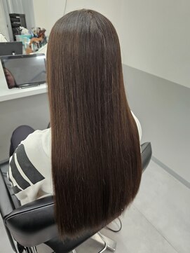トッカ 茨木(tocca) 【tocca茨木 篠原】どんな髪でも艶々になる業界最高峰髪質改善