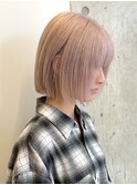 渋谷ブリーチカラータッセルボブ顔周りレイヤー切りっぱなしボブ