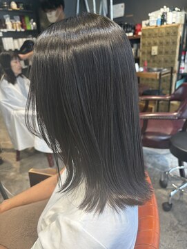 インス(ensue) ◎美髪縮毛矯正×髪質改善◎大人艶ストレート
