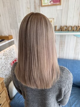 ラグーン(LAGOON) ブリーチ/ハイトーン/ダブルカラー/髪質改善/トリートメント