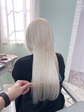 ホワイトベージュ