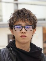 オーバル ジングウマエ(OVARL jingumae)&nbsp;シャドウパーマツイストスパイラルフェザーパーマ