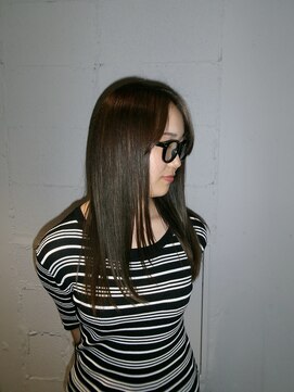 ライン(LYNE) オリーブベージュ