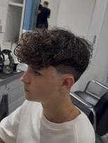 グルーマーズクレッジ 渋谷店(GROOMER/S CREDGE) スペインカール フェード メンズパーマ