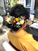 デイジー(Daisy)&nbsp;ゆるふわシニヨンスタイル