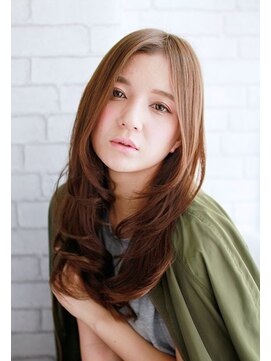 プティルカ(PutiLuca D.C.) オシャレな大人女子向けナチュラルストレート