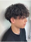 刈り上げメンズマッシュセンターパートツイストスパイラルパーマ