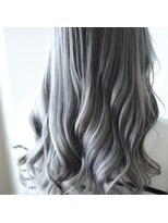 ニコリヘアワークス(nicori hair works)&nbsp;ロング×ホワイトシルバー3