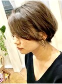 【コトノハ】ミセスショートボブ耳だしショートネオ大人マッシュ