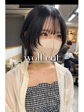 ロット 横浜(lot) ウルフカット×ボブルフネビージュ[横浜駅]