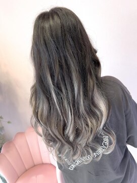 レヴェリー(REVERIE) #エクステ#プルエクステ#グレージュ#グラデーション