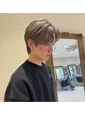 刈り上げないセンターパート×グレージュ