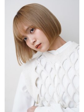 ボヌール 銀座並木通り店(Bonheur) ［stylist田中］透明感ブルージュぱつっと切りっぱなしボブ