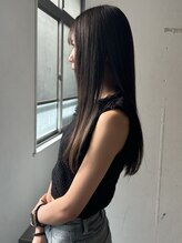 【奇跡の酸性ストレート】一度の施術で艶髪、美髪の効果を実感