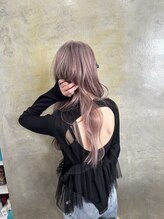 全国26万サロンの中からカミカリスマ2024.25/2年連続受賞最も評価を頂いたケアブリーチ