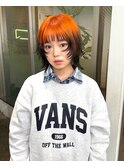 ボブウルフカットネオンオレンジブラックエンドカラー
