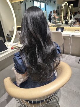 ロンドルピナス 小倉(Lond Lupinus) ブルーブラック/ワイドバング/美髪のススメ/外ハネボブ/北九州