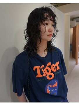 ユー セント(yew scent) ミディアムパーマ