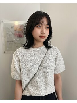 ユー(yew) レイヤーカット　レイヤーミディアム　ボブレイヤー　レイヤー