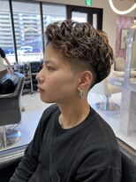 髪屋 紬 メンズ/メンズカット/メンズパーマ/リバースカール