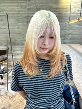 ヲタク(wotaku.) 抜きっぱなしブロンドホワイトブロンド裾カラールーツカラー金髪