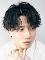 フィフス 大分(fifth)&nbsp;大分メンズツーブロックセンターパートツイストスパイラルパーマ