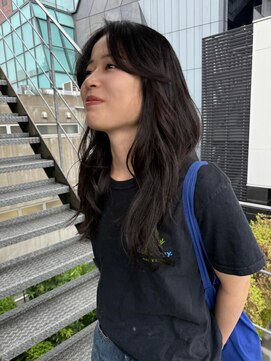 ナループロア ルームー(Nalu pu loa ROOMOO) ロングウルフ/ハイレイヤーカット/バタフライカット