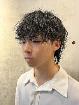 サロンリベルテ(salon Liberte) 学生にも◎ゆる束感ツイスパ×ショートウルフ自然に垢抜け
