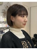 収まるボブ
