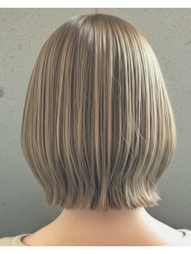 アンドモア(and MORE) ショートスタイル