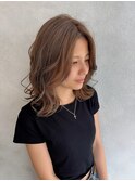 ミルクティーベージュ
