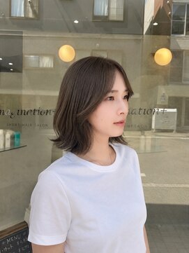コレル(KORELLE) 赤みゼロを叶える透明感グレージュレイヤー