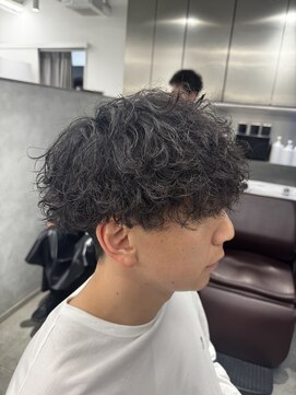 グルーマーズトウキョウ(GROOMER/S TOKYO) men's/パーマ/波巻きツイストスパイラル/神保町/スペインカール