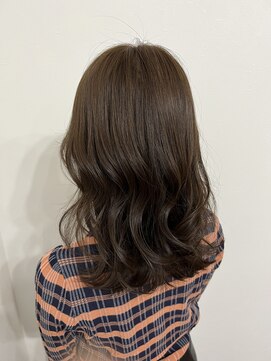 スリジエ(Cerisier) ミディアム/大人カワイイ/トレンド/ゆるウェーブ